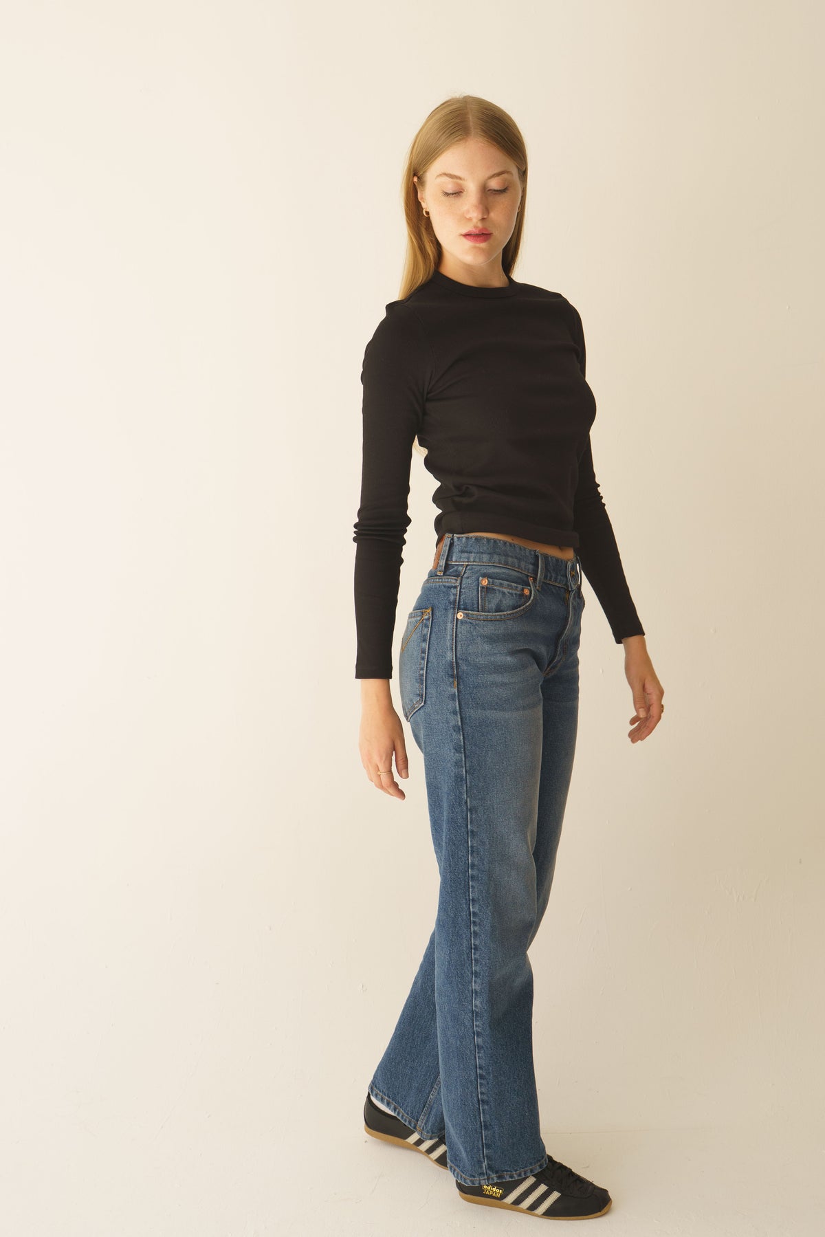 Medium Vintage